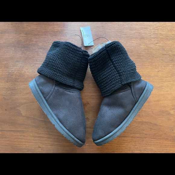 NWT Black Cozy Knit Tall Boots - Picture 5 of 5
